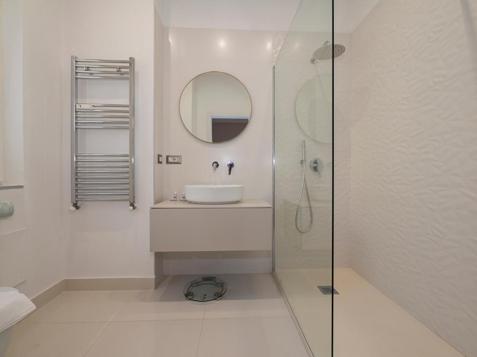 Big Apartment Close To Bocconi / Humanitas / Ieo Milan Exterior photo