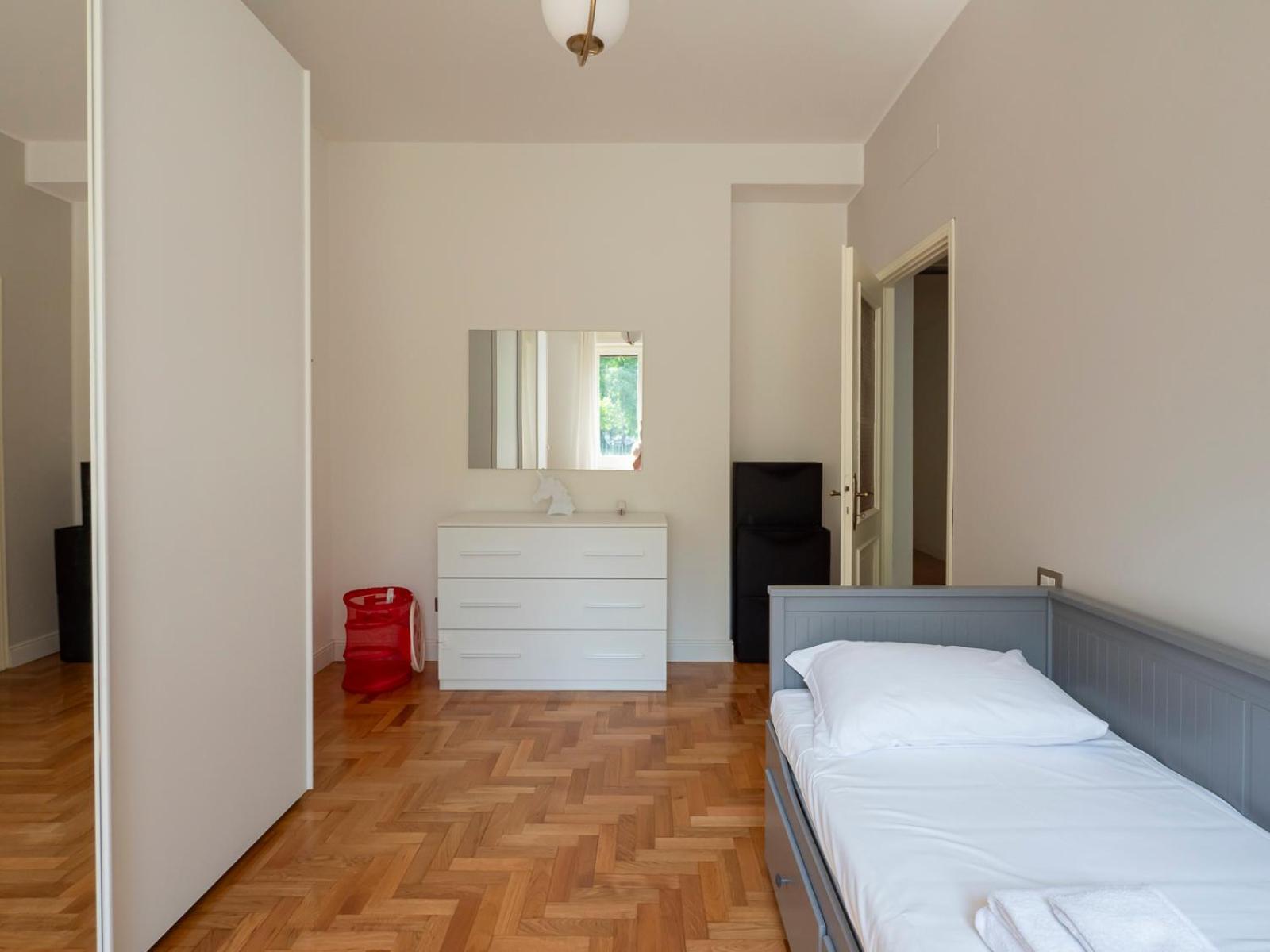 Big Apartment Close To Bocconi / Humanitas / Ieo Milan Exterior photo